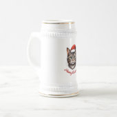 サンタの帽子をかぶったかわいいクリスマスの猫 ビールジョッキ (正面左)
