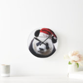 サンタの帽子を持つクリスマスのパンダくま ラウンド壁時計 (ホーム)