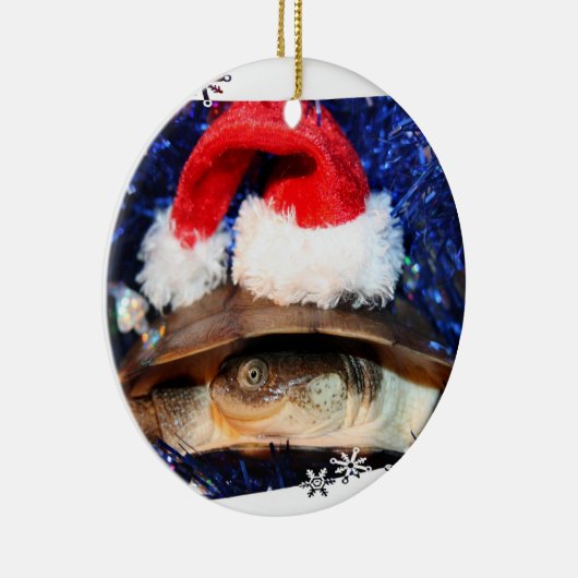 サンタの帽子を身に着けているアフリカ人のSideneckのカメ セラミックオーナメント (右)