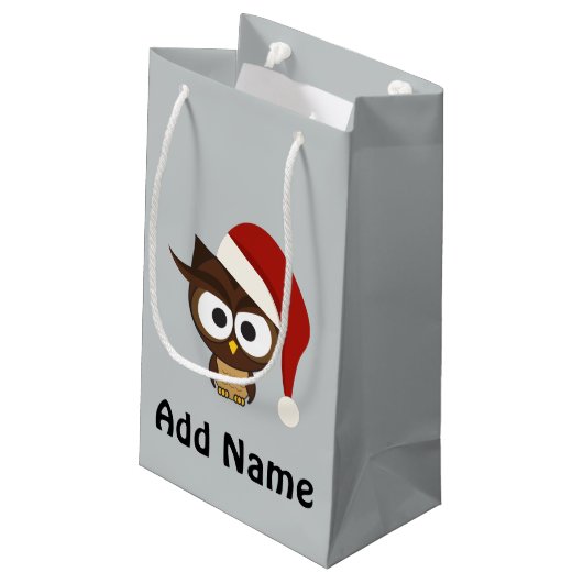 サンタの帽子を身に着けている怒っているフクロウ スモールペーパーバッグ (裏面アングル)