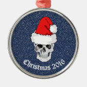 サンタの帽子"クリスマス20xx "が付いているスカル メタルオーナメント (正面)