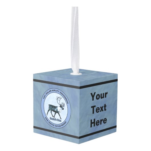 サンタの第1極エアリフト戦区 – 圧迫感 キューブオーナメント (裏面アングル)