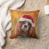 サンタの赤い帽子の無頓着なチャールズ王スパニエル犬 クッション (ブランケット)