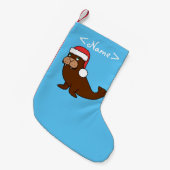 サンタの赤い帽子を持つクリスマスのセイウチ スモールクリスマスストッキング (正面 (吊り時))
