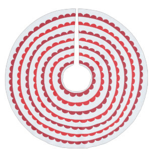 サンタの赤は木のスカートをスカラップで仕上げます ブラッシュドポリエステルツリースカート