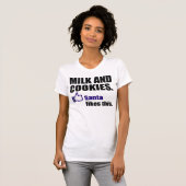 サンタはミルクおよびクッキーを好みます Tシャツ (正面フル)