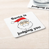 サンタは判断しています スクエアペーパーコースター (アングル)