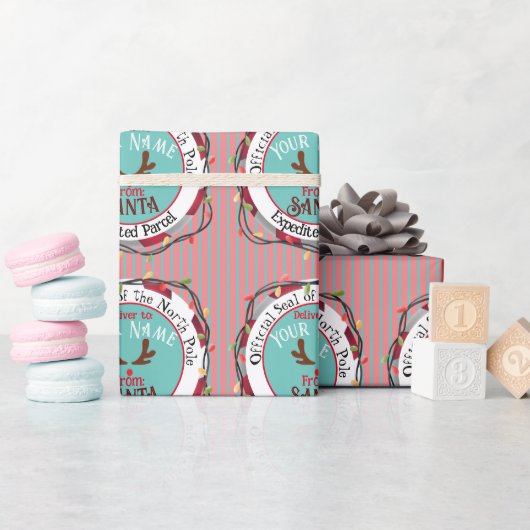 サンタオフィシャルシールルドルフonブルー&レッドストライプズ ラッピングペーパー (ベビーシャワー)