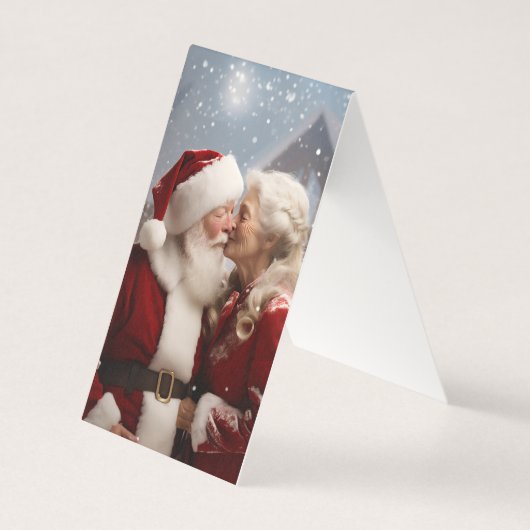 サンタキスをするクロース夫妻 (正面)