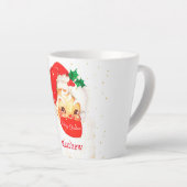 サンタクリスマスソーシャルディスタンスメリーパーソナル カフェラテマグ (右アングル)