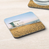 サンタクルスのライフガードタワー コースター (左側)