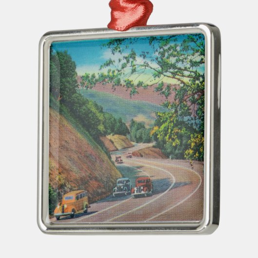 サンタクルスの近くの絵のようなLos Gatosのハイウェー メタルオーナメント (左)