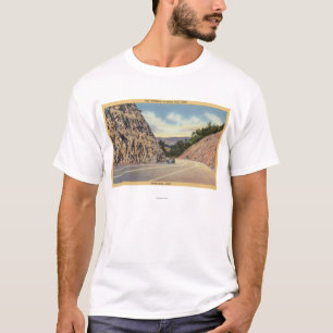 サンタクルスへの新しいハイウェーの眺め Tシャツ