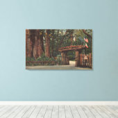 サンタクルーズ郡、ビッグ・ツリーズ・パークへのCA入口 キャンバスプリント (インサイチュ (ウッドフロア))