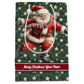 サンタクロースおもしろいスケートで滑るホリデー抱き枕 ミディアムペーパーバッグ (正面)