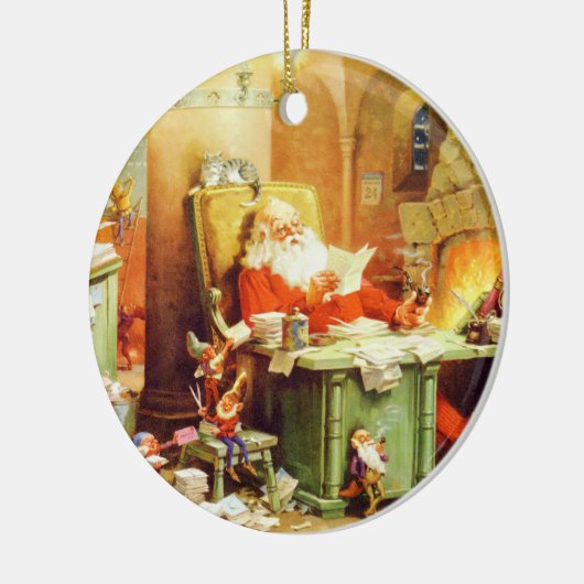 サンタクロースおよび彼の小妖精や小人は彼のリストを点検します セラミックオーナメント (左)