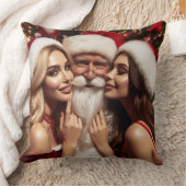 サンタクロースがクリスマスを... 2回も祝ってる！ クッション (ブランケット)