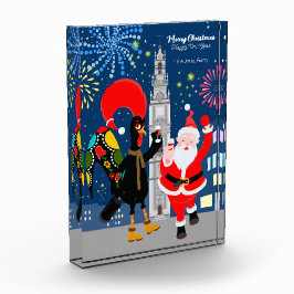 サンタクロースとルースターが新年のトースト フォトブロック