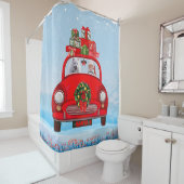 サンタクロースと一緒に車に乗ったアメリカ人のエスキモー犬 シャワーカーテン (インサイチュ)