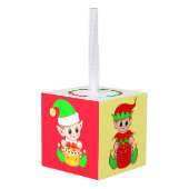 サンタクロースと可愛いクリスマス+エルフ キューブオーナメント (裏面アングル)