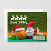 サンタクロースのカードを持つバスケットボールクリスマス ポストカード (正面/裏面)