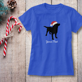 サンタクロースのクリスマスハットを着た黒犬 Tシャツ