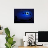 サンタクロースのトナカイと月のそり ポスター (ホームオフィス)