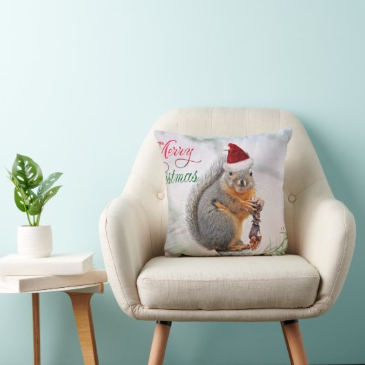 サンタクロースの帽子を身に着けているクリスマスのリス クッション (椅子)