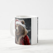 サンタクロースの服を着たグリズリーベア コーヒーマグカップ (正面左)