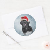 サンタクロースの赤い帽子をかぶった犬のニューファンドランド ラウンドシール (封筒)