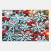 サンタクロースは雪景色の中で元気よく立っている。 ラッピングペーパーシート (正面3)