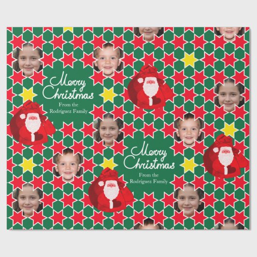 サンタスターパターン赤いグレーのクリスマスファミリーの写真 ラッピングペーパー (フラット)