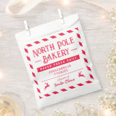 サンタスナックパーソナライズされたクリスマスパーティーフェイスバッグ フェイバーバッグ (クリップ留めされた状態)
