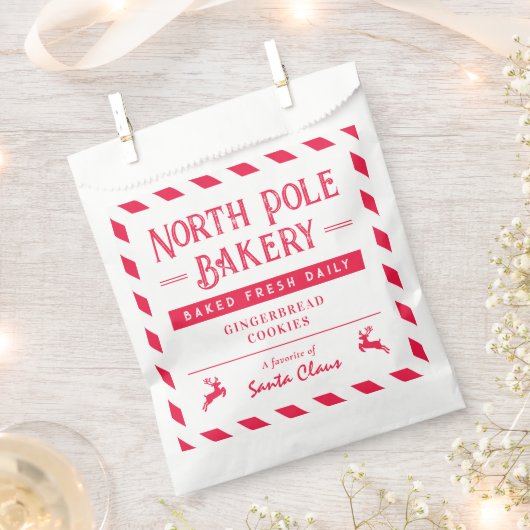 サンタスナックパーソナライズされたクリスマスパーティーフェイスバッグ フェイバーバッグ (クリップ留めされた状態)