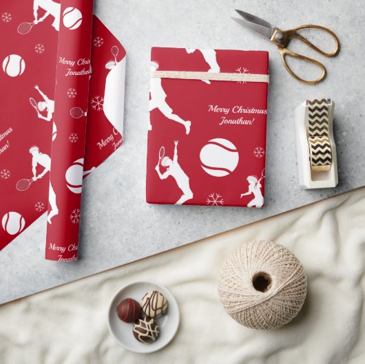 サンタテニスプレーヤーボールパターンレッドクリスマスキッド名 ラッピングペーパー (クラフト)