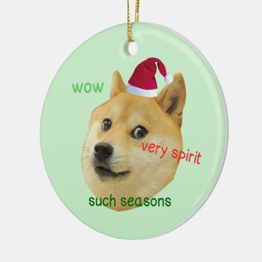 サンタドージおもしろいミーム – サークルオーナメント セラミックオーナメント (左)