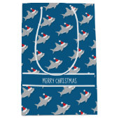 サンタハッツに微笑むサメ抱き枕 ミディアムペーパーバッグ (正面)