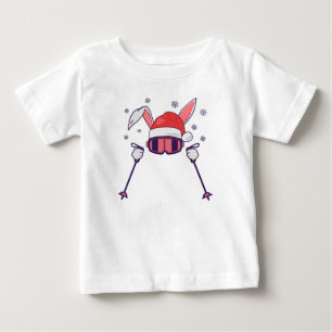サンタハットとスキーポールSでサンタラビットをスキー ベビーTシャツ