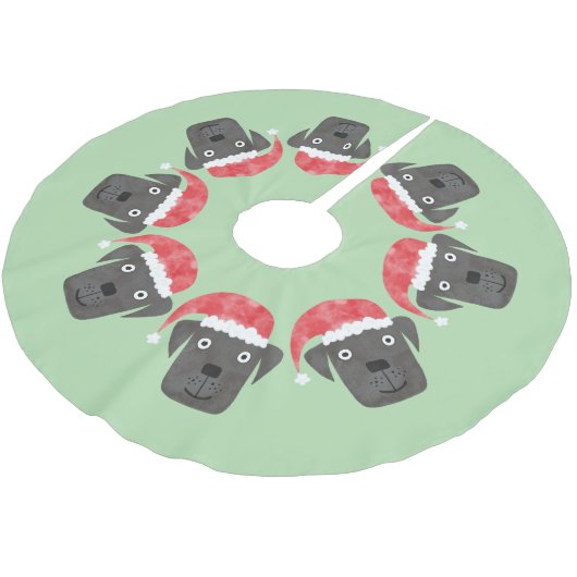 サンタハットに登場するかわいい黒犬 ブラッシュドポリエステルツリースカート (アングル)