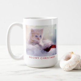 サンタハットに眠るクリスマスに休むかわいい子猫 コーヒーマグカップ
