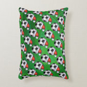 サンタハットのサッカーボールパターン（赤） アクセントクッション (正面(垂直))