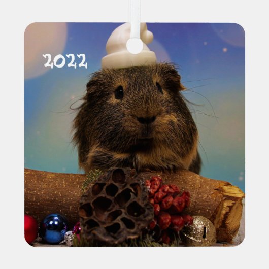 サンタハットを着たかわいいモルモット メタルオーナメント (裏面)