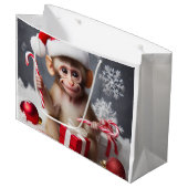 サンタハットを着た可愛いサル ラージペーパーバッグ (正面アングル)