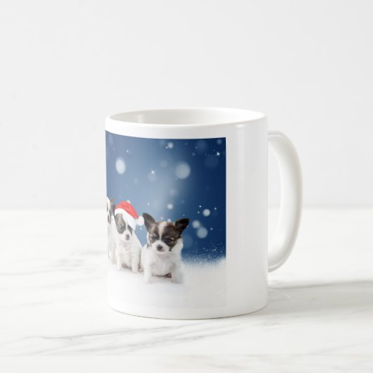 サンタハットクリスマスと可愛いチワホアパピス コーヒーマグカップ (正面右)