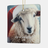 サンタハットクリスマスを着たかわいい羊 セラミックオーナメント (左)