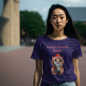 サンタハットピンクTシャツの可愛い子猫 Tシャツ