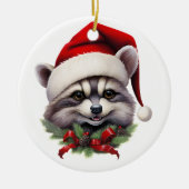 サンタハットホリーベリーのメリークリスマスラクーン セラミックオーナメント (正面)