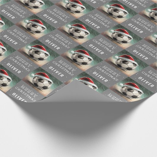 サンタハット付きサッカーボールおもしろいクリスマス ラッピングペーパー (角)