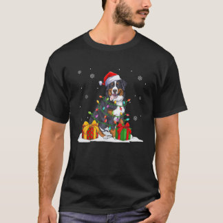 サンタベルネスマウンテンクリスマスツリーライトクリスマス Tシャツ