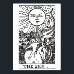 サンタロットカードポスター ポスター<br><div class="desc">このサンタロットカードのポスターは、あなたの新しい家にいくつかの人格を追加するための完璧な方法である。このポスターは、幸福と成功を表すサンタロットカードの白黒のイラストレーションを特徴とする。このモノクロウォールアートは、魔女の美学を愛する人に最適だ。このタロットカードは違う、あなたの好みに合ったサイズで与え利用可能です。マットやセミグロス仕上げも可能。我々は厚いポスタープリントの上に高品質ウォールアートを紙。</div>